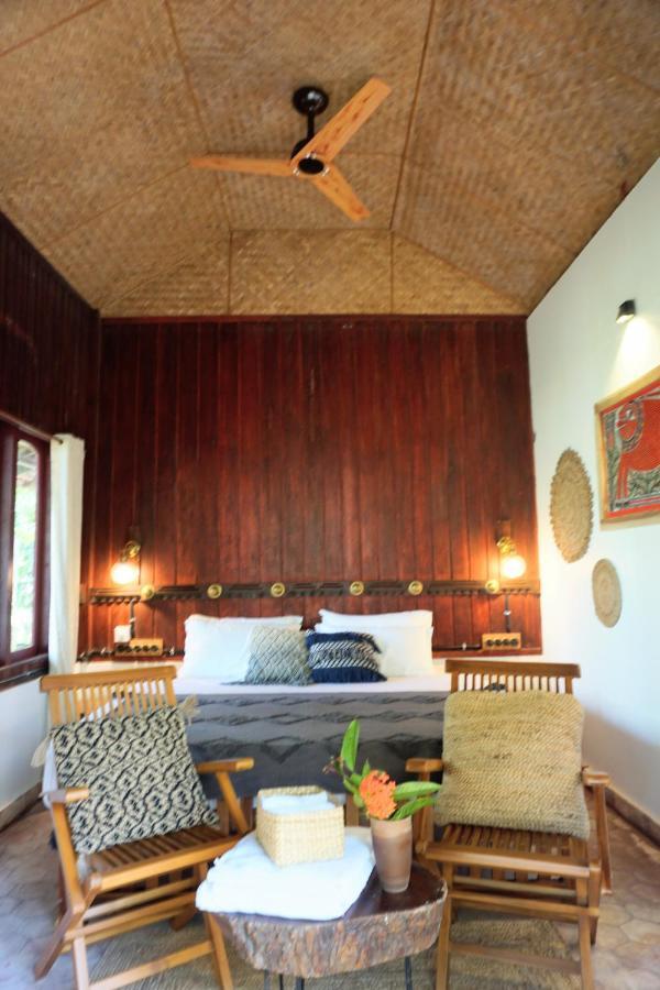 Sunsets And Palm Trees Bed & Breakfast Alappuzha Bagian luar foto